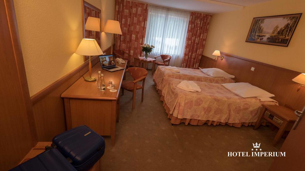 Hotel Imperium Pszczyna Ngoại thất bức ảnh