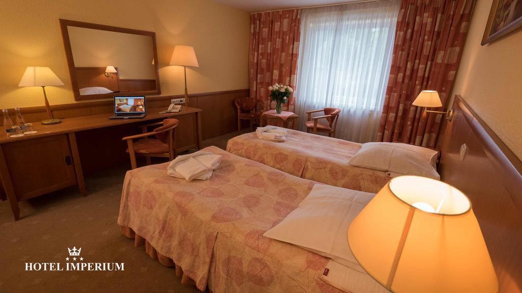 Hotel Imperium Pszczyna Ngoại thất bức ảnh