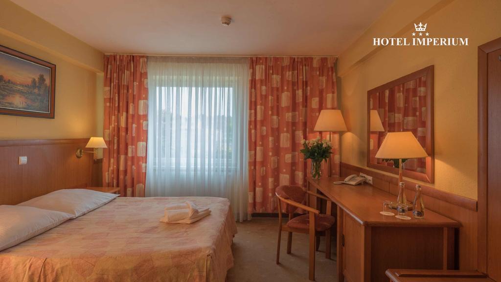 Hotel Imperium Pszczyna Ngoại thất bức ảnh