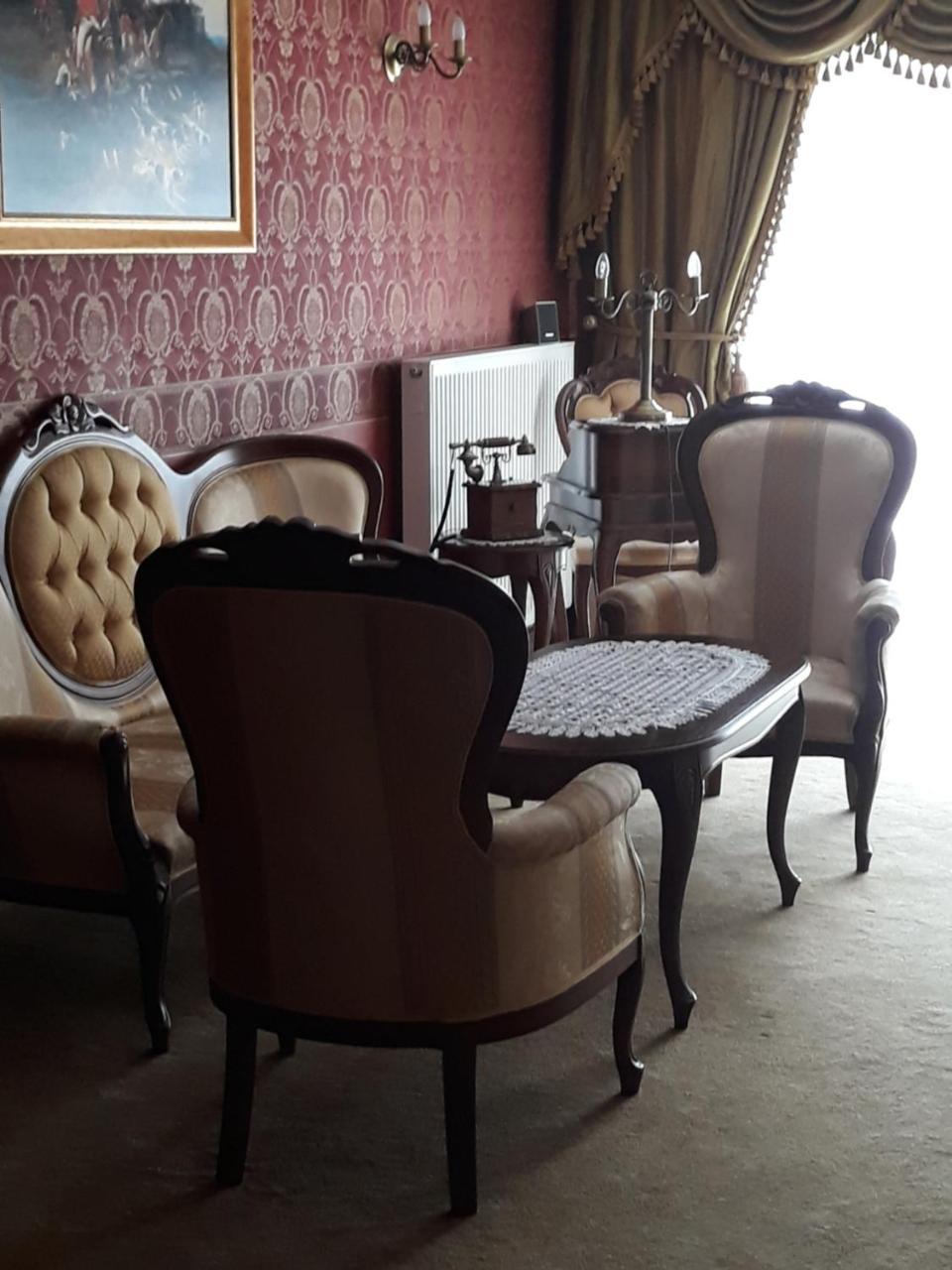 Hotel Imperium Pszczyna Ngoại thất bức ảnh