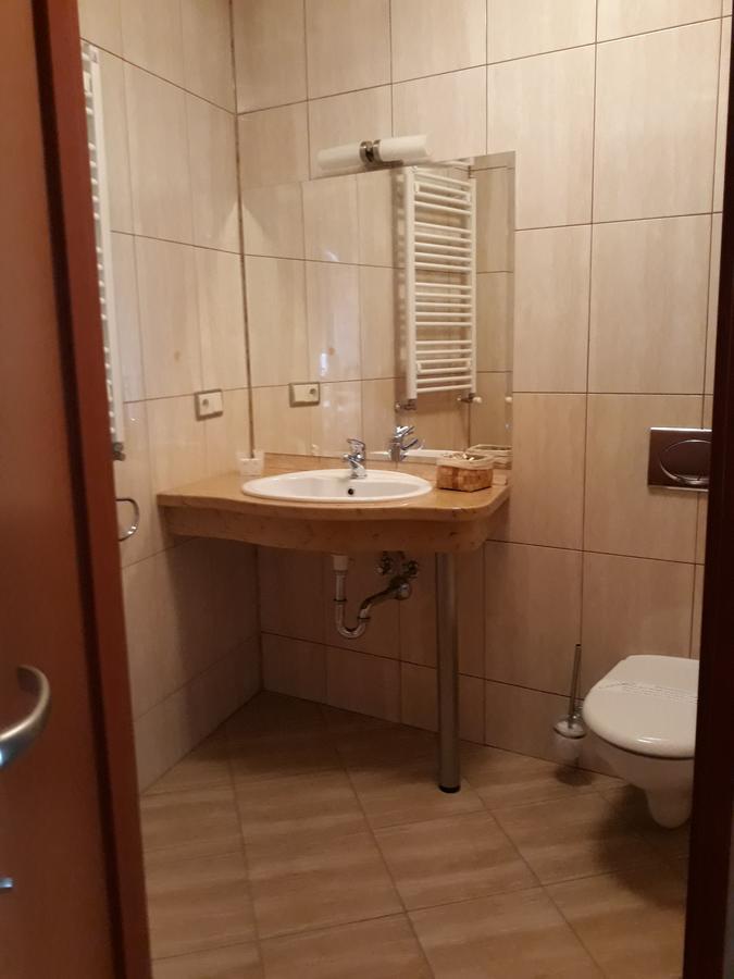 Hotel Imperium Pszczyna Ngoại thất bức ảnh